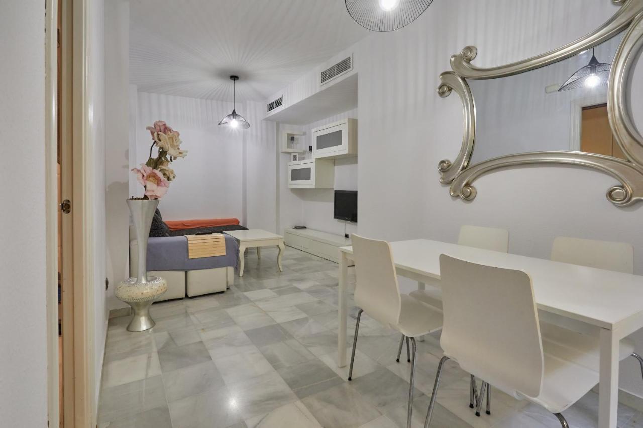 Two Bedrooms Leonor Davalos Sewilla Zewnętrze zdjęcie